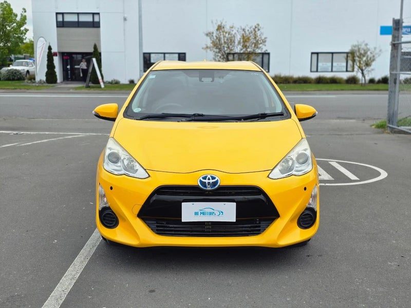 2016 Toyota Aqua S Model SAFTY PACKAGE EDITION, photo 2