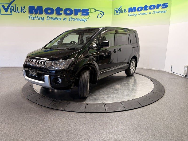 2017 Mitsubishi Delica 8 SEATER TURBO DIESEL 4WD, photo 3