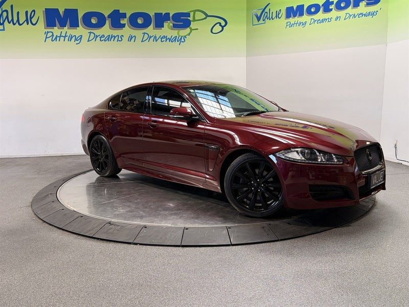 2015 Jaguar XF FACELIFT with FRESH BLACK PACK!!
