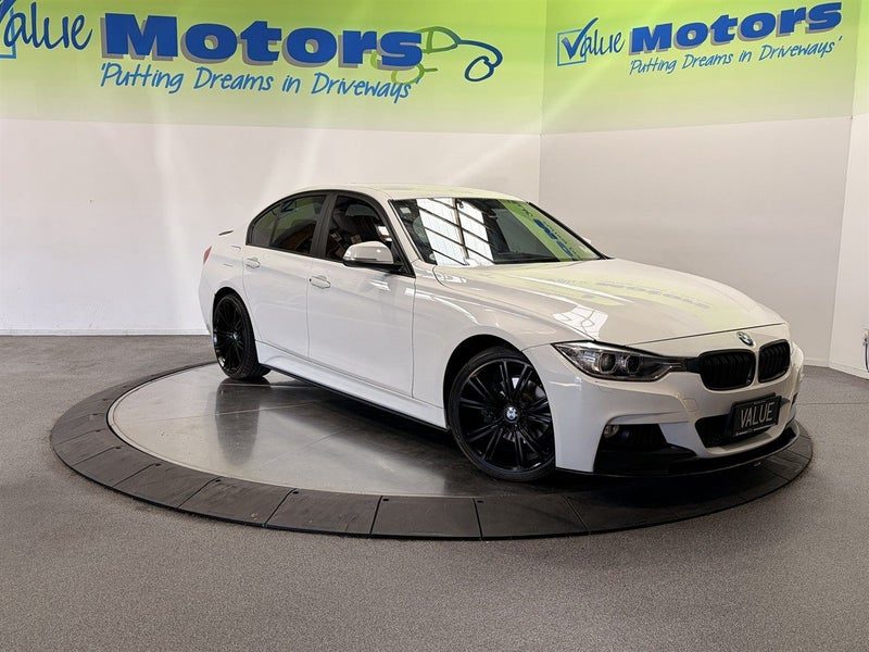 2012 BMW 320i 2.0L TURBO!! HOT LOOK!!
