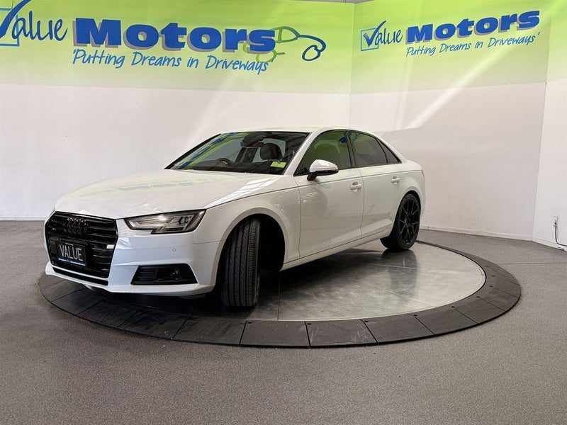 2017 Audi A4 2.0L TFSi BLACK PACK!!, photo 3
