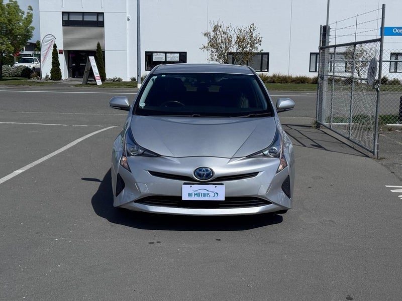 2016 Toyota Prius S Model With Push Button Start, photo 2