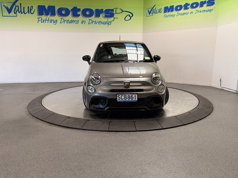 2022 Fiat Abarth 595 with APPEALING LOW KMS, photo 2