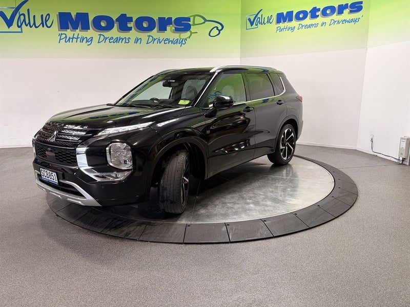 2022 Mitsubishi Outlander VRX FULL SPEC 7 SEATER, photo 3