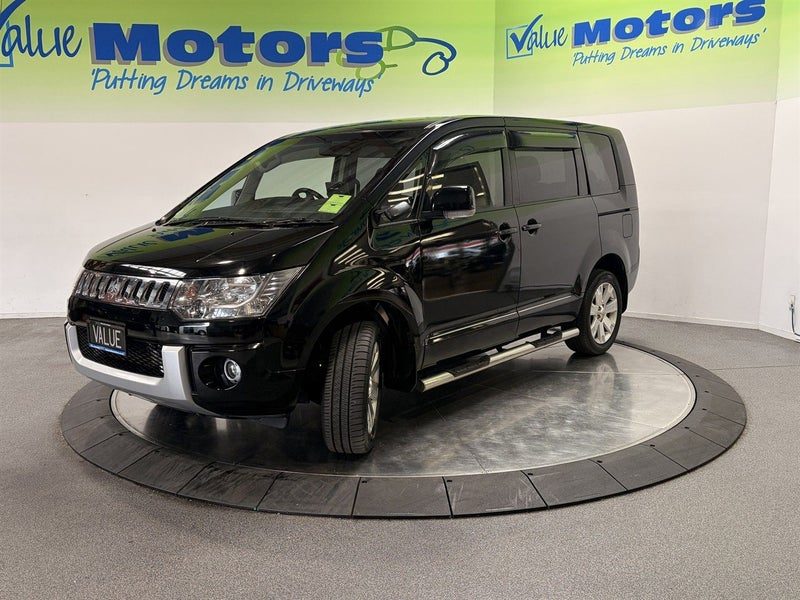 2017 Mitsubishi Delica, photo 3