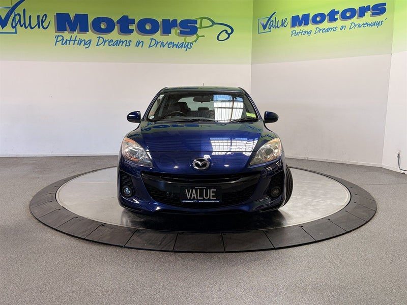 2012 Mazda Axela 1.5L with LOW KMS!!, photo 2