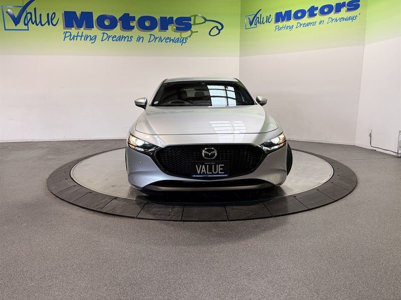 2023 Mazda 3 NEW SHAPE ON NEW ALLOYS!!, photo 2