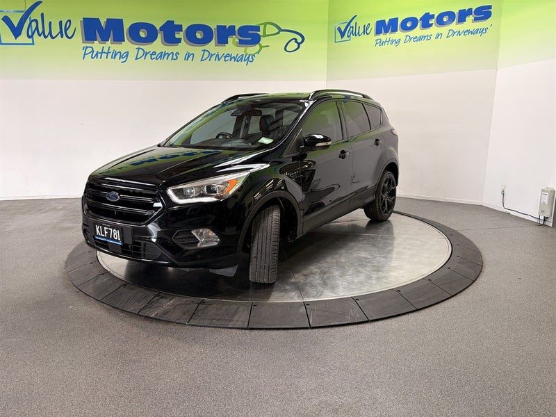 2017 Ford Escape TITANIUM AWD BLACK PACK, photo 3