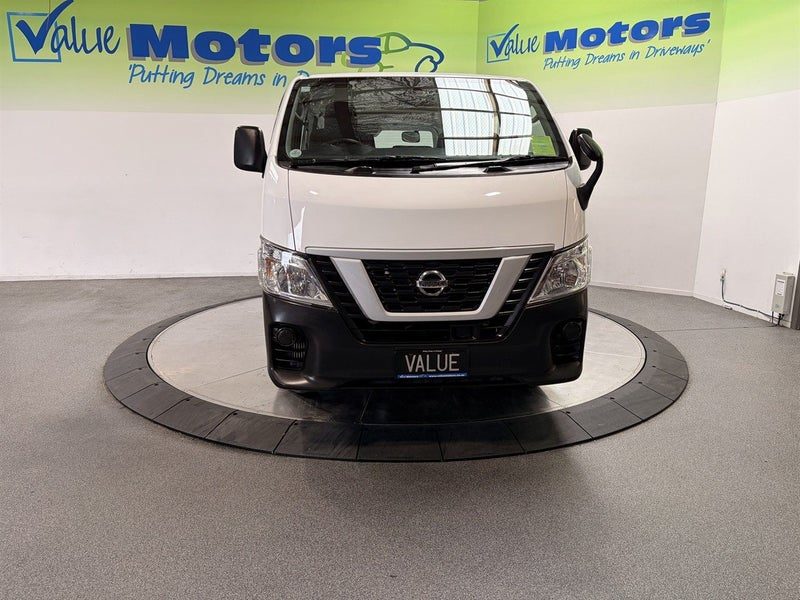 2020 Nissan NV350, photo 2