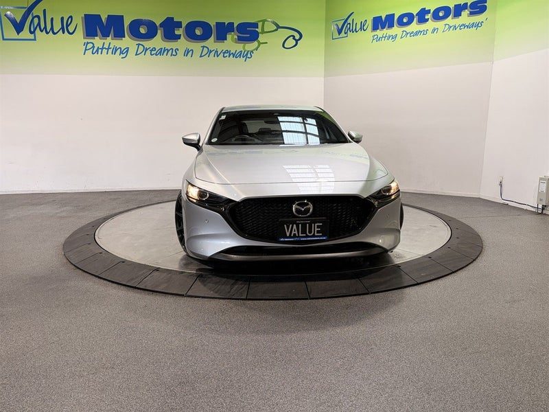 2023 Mazda 3 NEW SHAPE ON NEW ALLOYS!!, photo 2