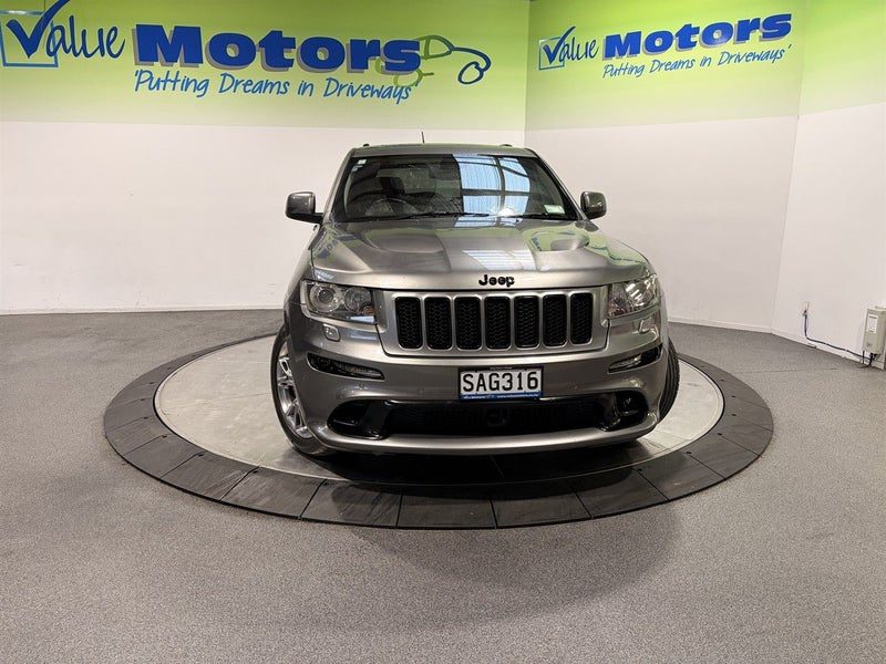 2013 Jeep Grand Cherokee SRT, photo 2