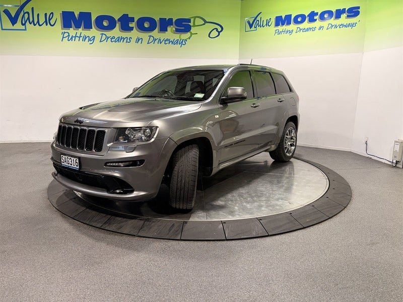 2013 Jeep Grand Cherokee SRT, photo 3