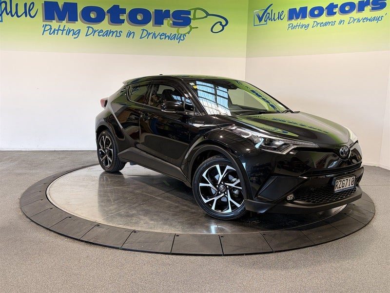 2018 Toyota C-HR HYBRID in BLACK!!