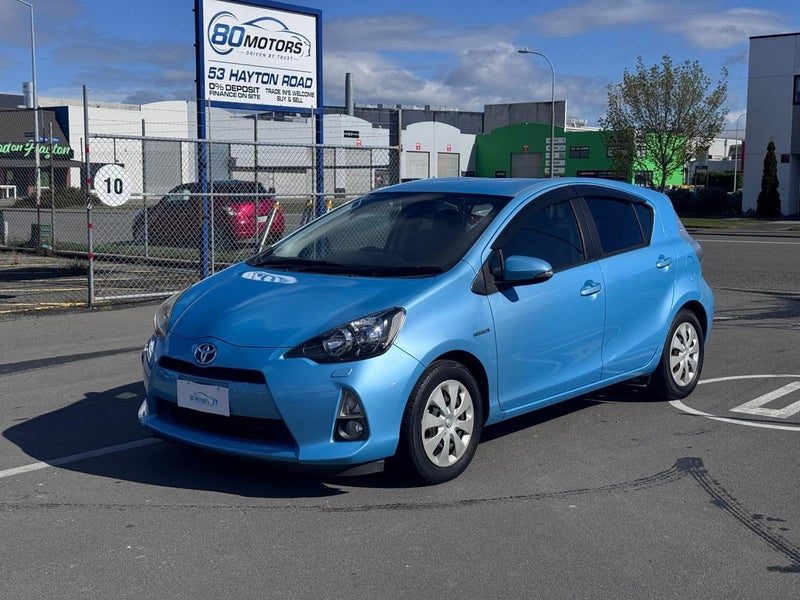 2013 Toyota Aqua S