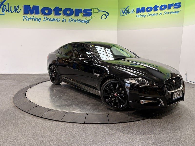 2015 Jaguar XF 2.0L R-SPORT STUNNER!!