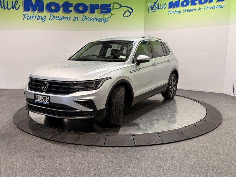 2021 Volkswagen Tiguan TSI, photo 3