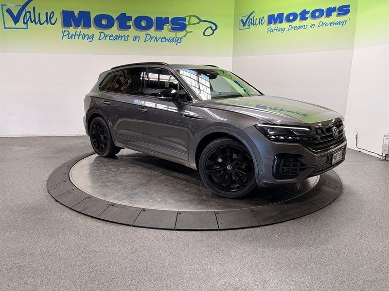 2022 Volkswagen Touareg V6 S