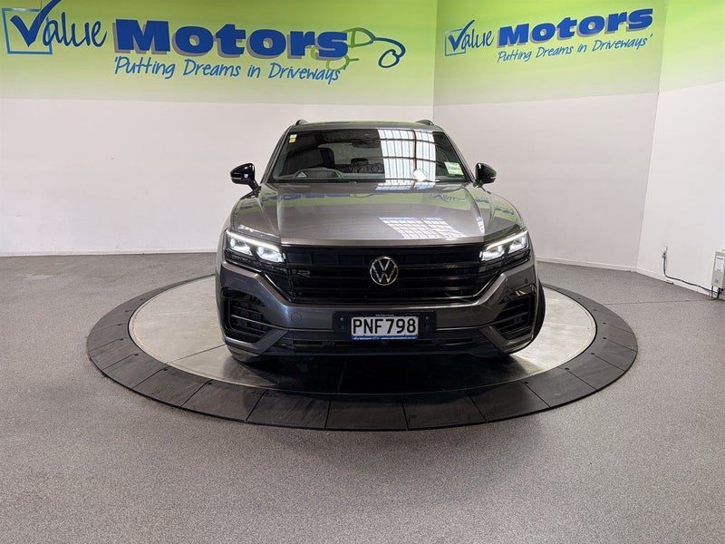 2022 Volkswagen Touareg V6 S, photo 2