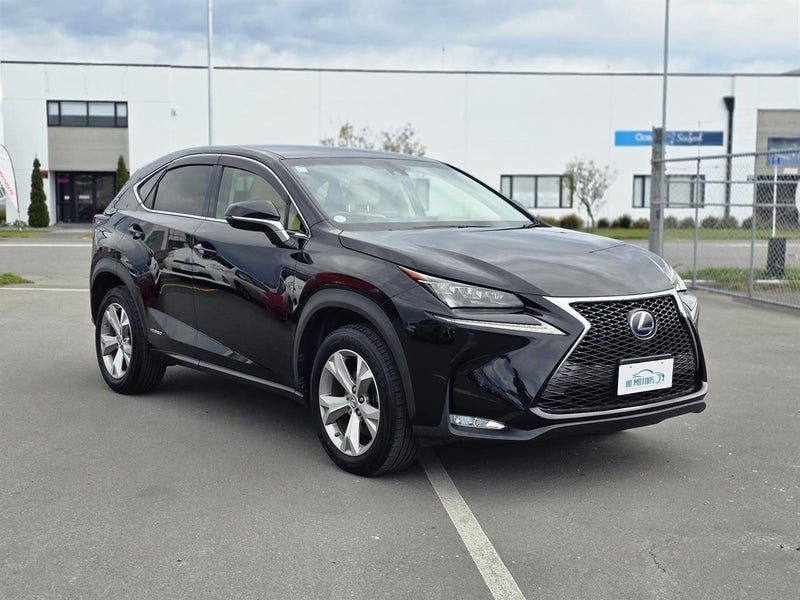2015 Lexus NX 300h 2.5L Hybrid | Version L, photo 3