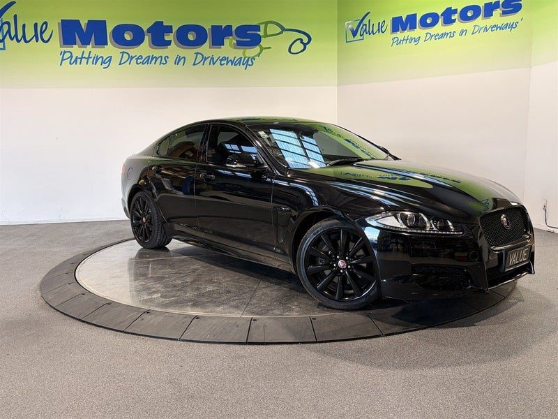 2015 Jaguar XF FACELIFT with FRESH BLACK PACK!!