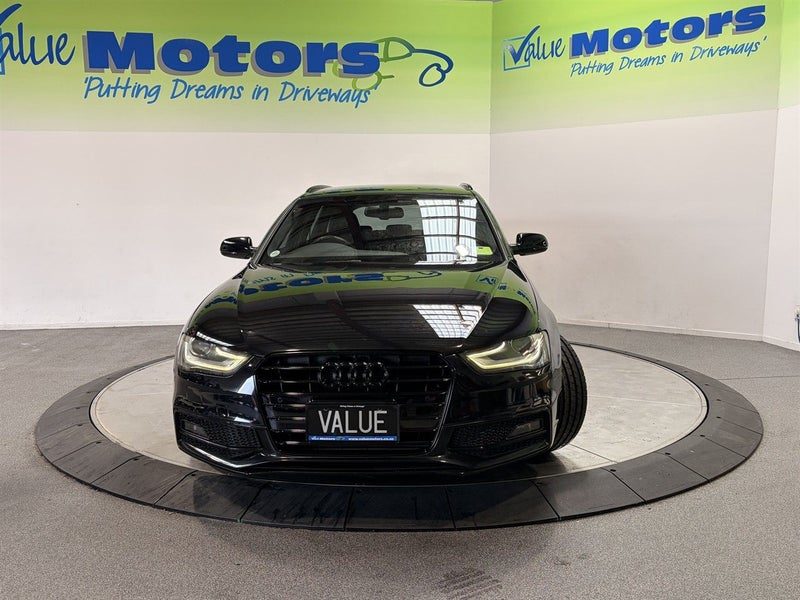 2013 Audi A4 2.0L TURBO!! FRESH BLACKOUT!!, photo 2