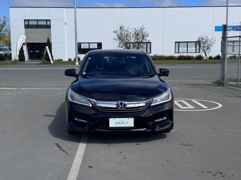 2017 Honda Accord Hybrid LX, photo 2