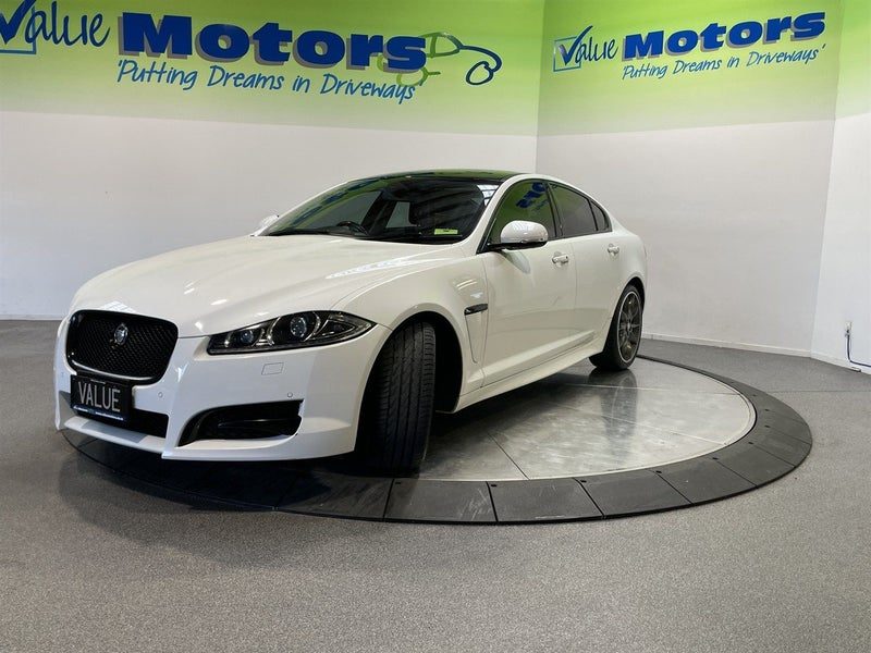 2013 Jaguar XF 3.0D 4DR 6A SEDAN, photo 3
