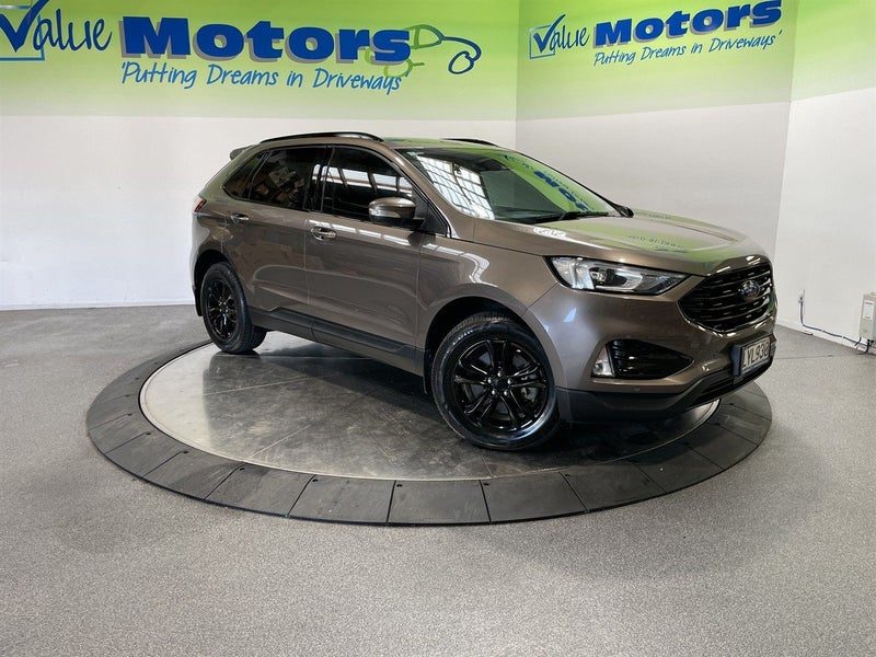 2019 Ford Endura with FRESH BLACK PACK!!