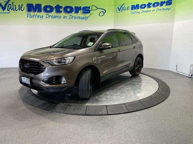 2019 Ford Endura with FRESH BLACK PACK!!, photo 3