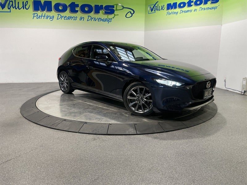 2020 Mazda 3 NEW SHAPE 2.0L STUNNER!!