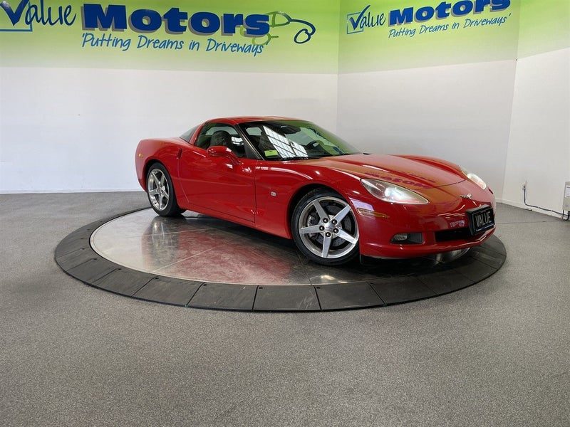 2005 Chevrolet Corvette C6 with SUPER LOW KMS!!