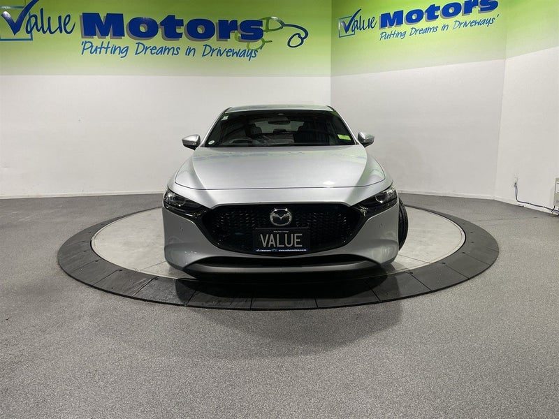 2023 Mazda 3 NEW SHAPE on NEW ALLOYS and TYRES, photo 2