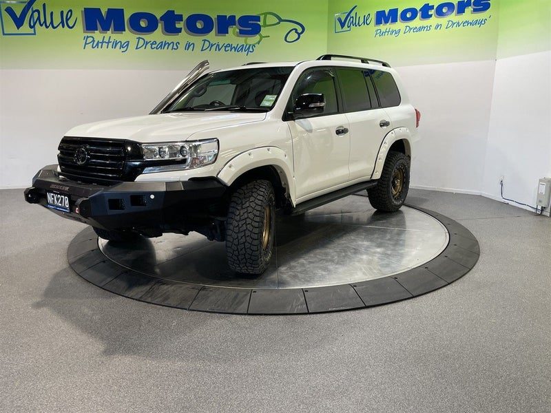 2015 Toyota Land Cruiser 200 SERIES V8 BEAST-MODE, photo 3