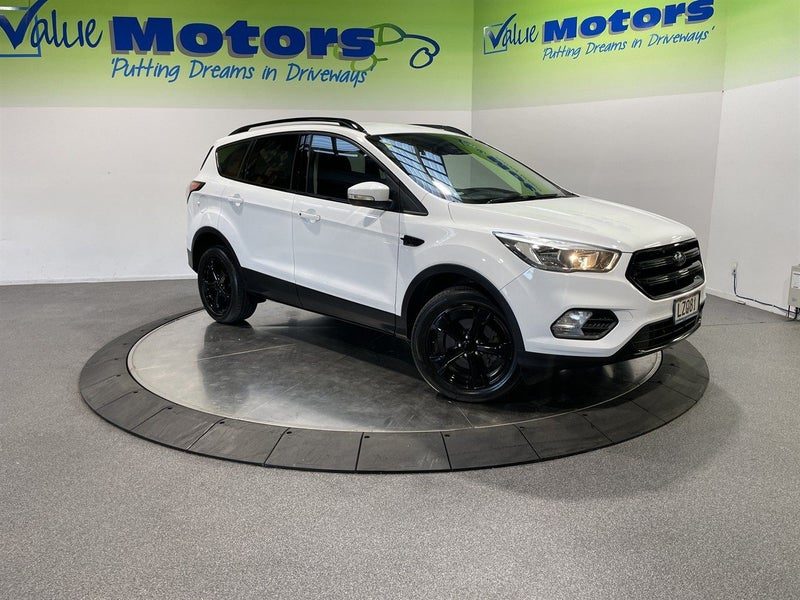 2019 Ford Escape BLACKOUT EDITION!!