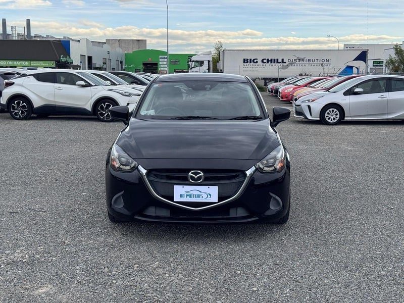 2015 Mazda Demio 13S Push Button Start, photo 2