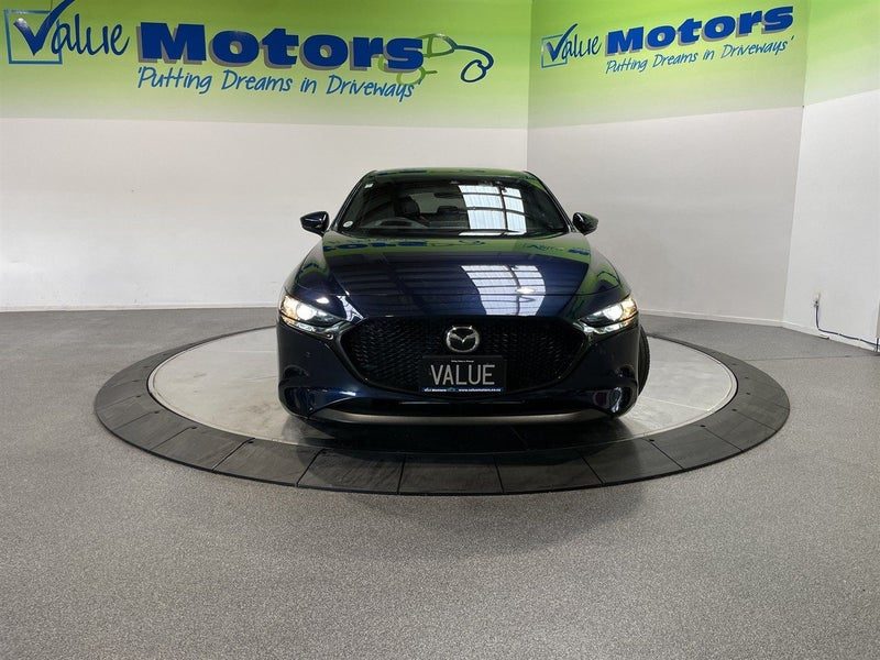 2023 Mazda 3 NEW SHAPE, SHARP LOOKING CARS!!, photo 2