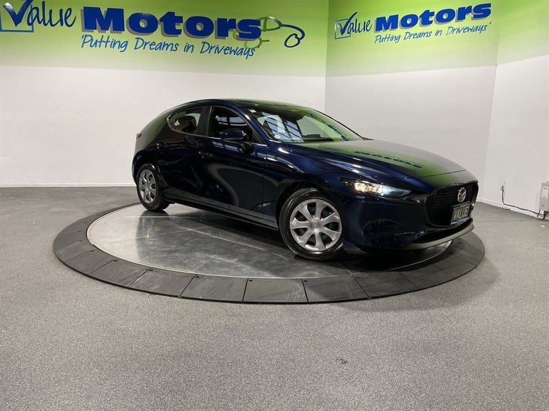 2023 Mazda 3 NEW SHAPE, SHARP LOOKING CARS!!
