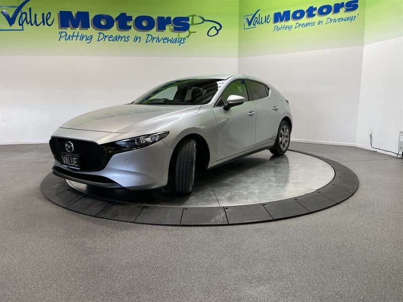 2023 Mazda 3 NEW SHAPE, SHARP LOOKING CARS!!, photo 3
