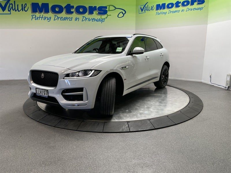 2018 Jaguar F-PACE R-Sport, photo 3