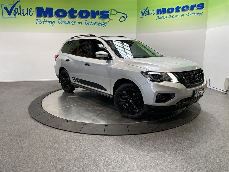 2020 Nissan Pathfinder Ti FRESH BLACK PACK!!