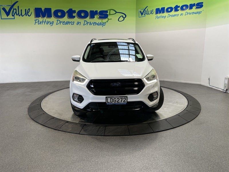 2018 Ford Escape TITANIUM AWD BLACK PACK, photo 2