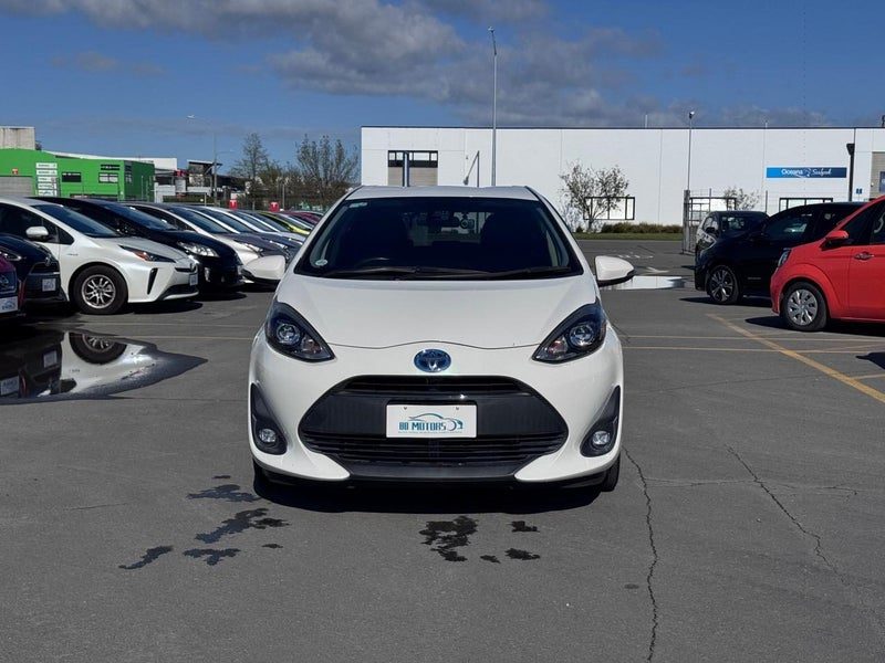 2018 Toyota Aqua S Push botton start, photo 2