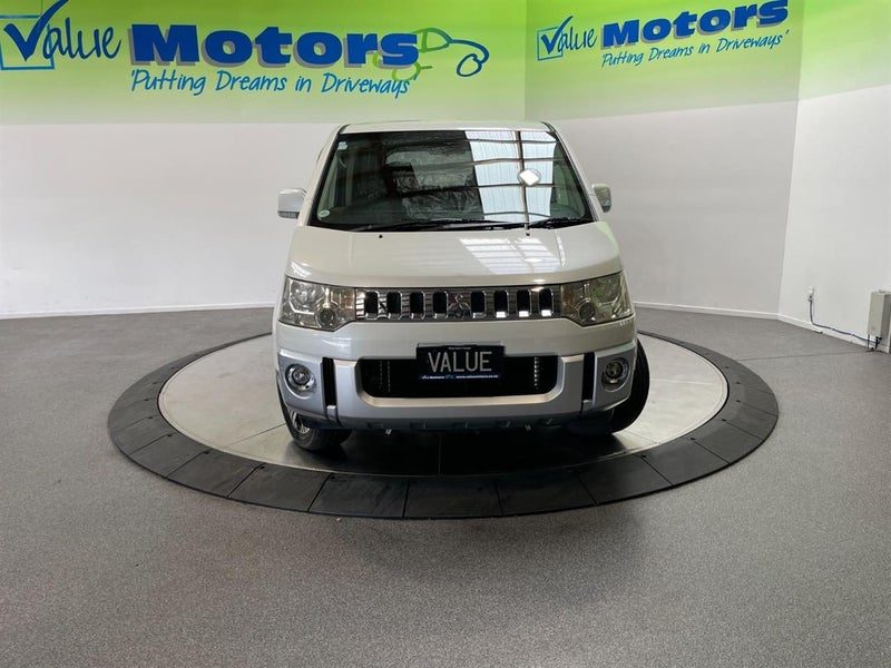 2012 Mitsubishi Delica 4WD ADVENTURE SPECIAL!!, photo 2