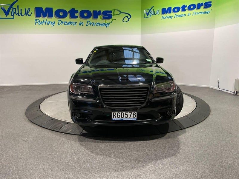 2013 Chrysler 300C BLACK PACK SPECIAL, photo 2
