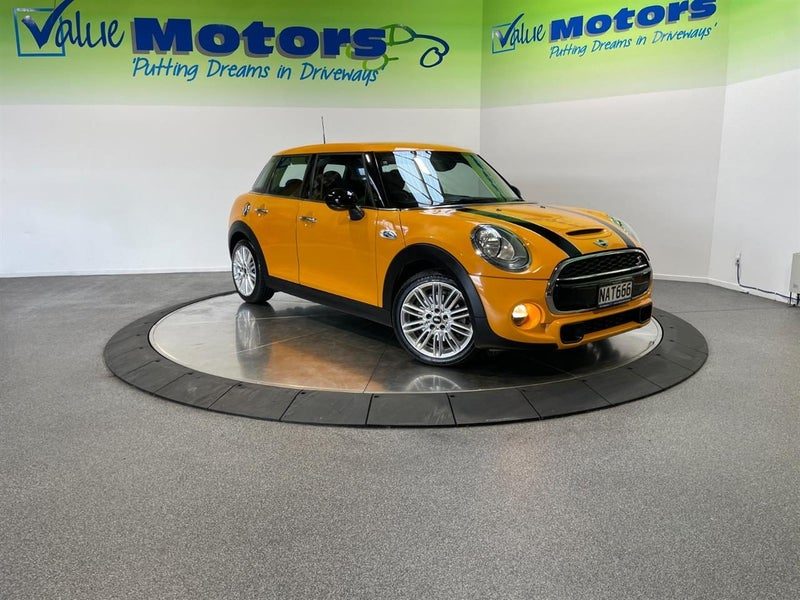 2017 MINI Cooper S .. NZ NEW STUNNING COLOUR