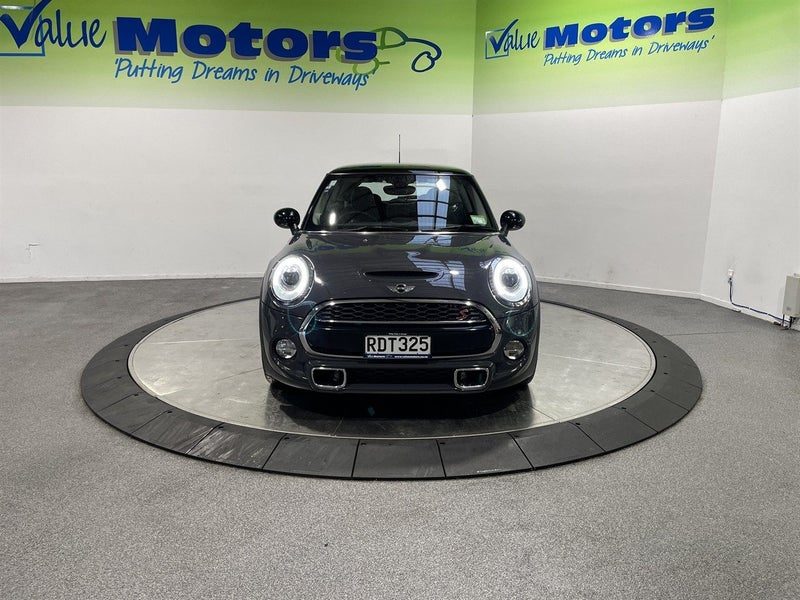 2017 MINI Cooper S, photo 2