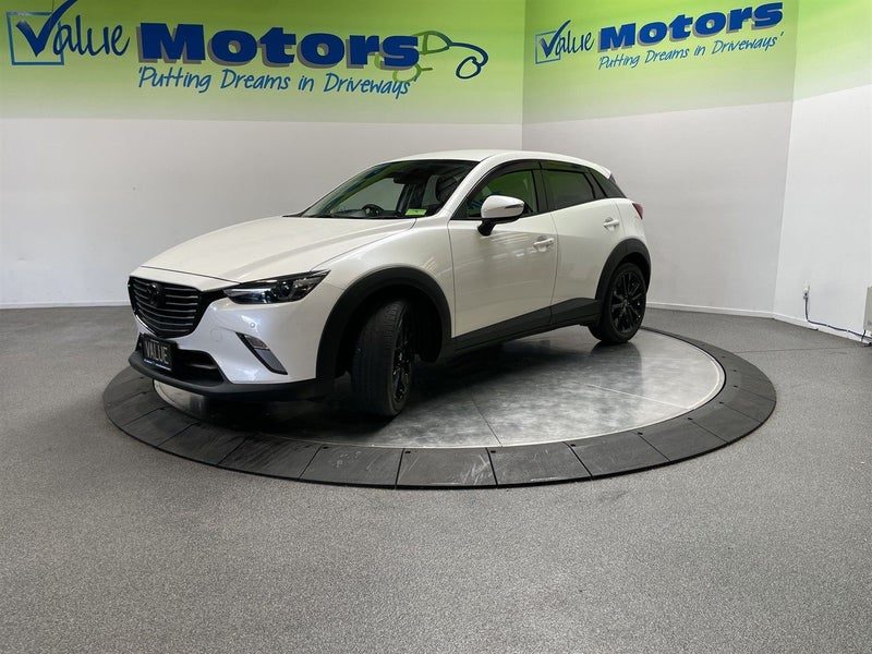 2018 Mazda CX-3 FULL LEATHER with ONLY 8,140KMS!!, photo 3