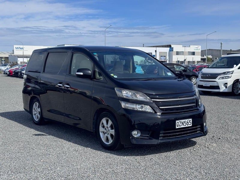2012 Toyota Vellfire, photo 3