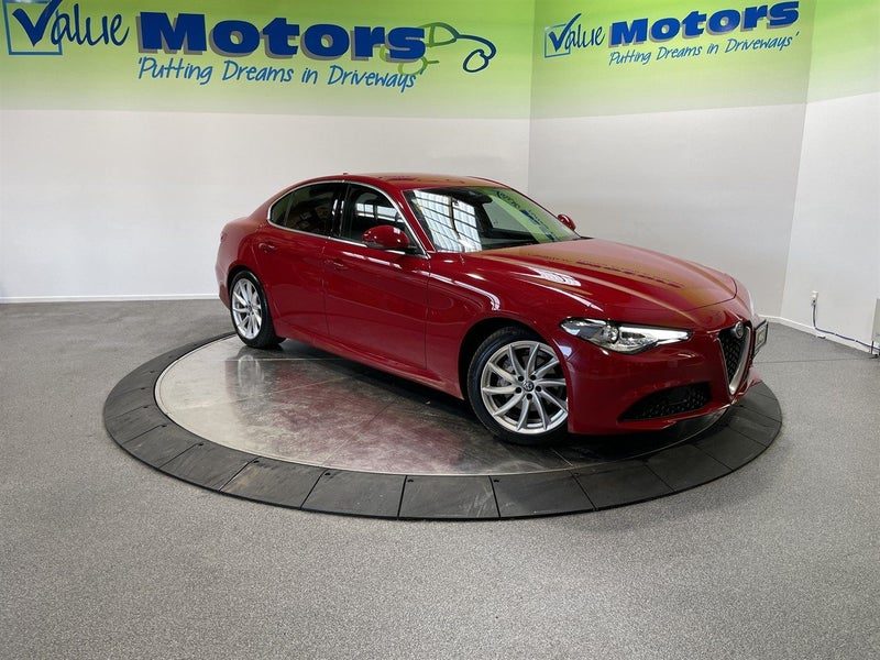 2017 Alfa Romeo Giulia SUPER