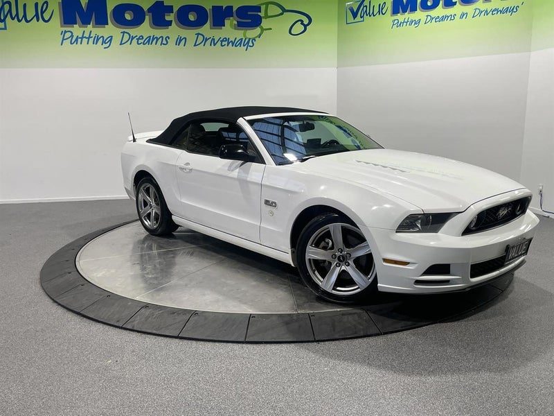 2014 Ford Mustang 5.0L CONVERTIBLE STUNNER, photo 2
